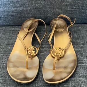 Gucci bronze GG sandals 40 9.5 10
Kitten heel
